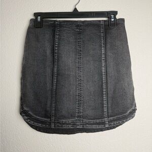 Wild Honey Women Size Small Stretchy Black Mini‎ Denim Skirt